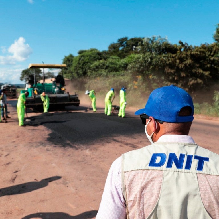 DNIT realiza obras de manutenção na BR-163/MT em Guarantã do Norte