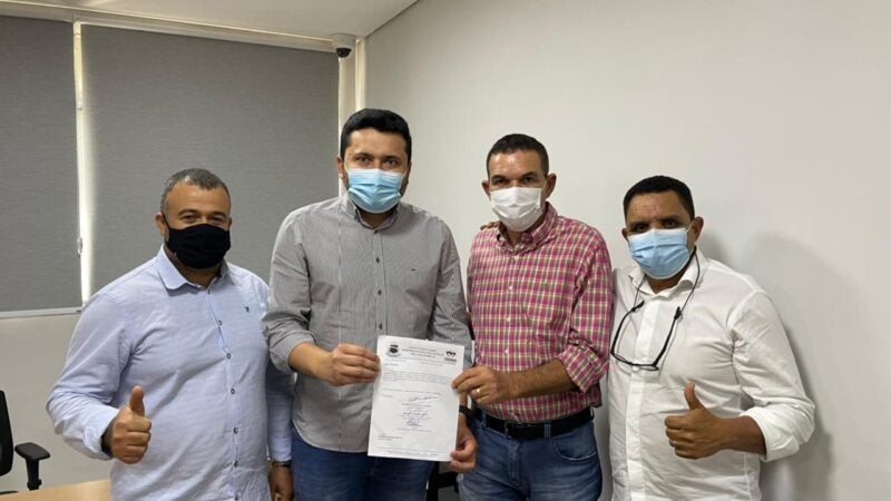 PREFEITO MANINHO SE REÚNE COM DEPUTADO JUAREZ COSTA QUE ASSEGURA R$8 MILHÕES EM RECURSOS PARA COLÍDER