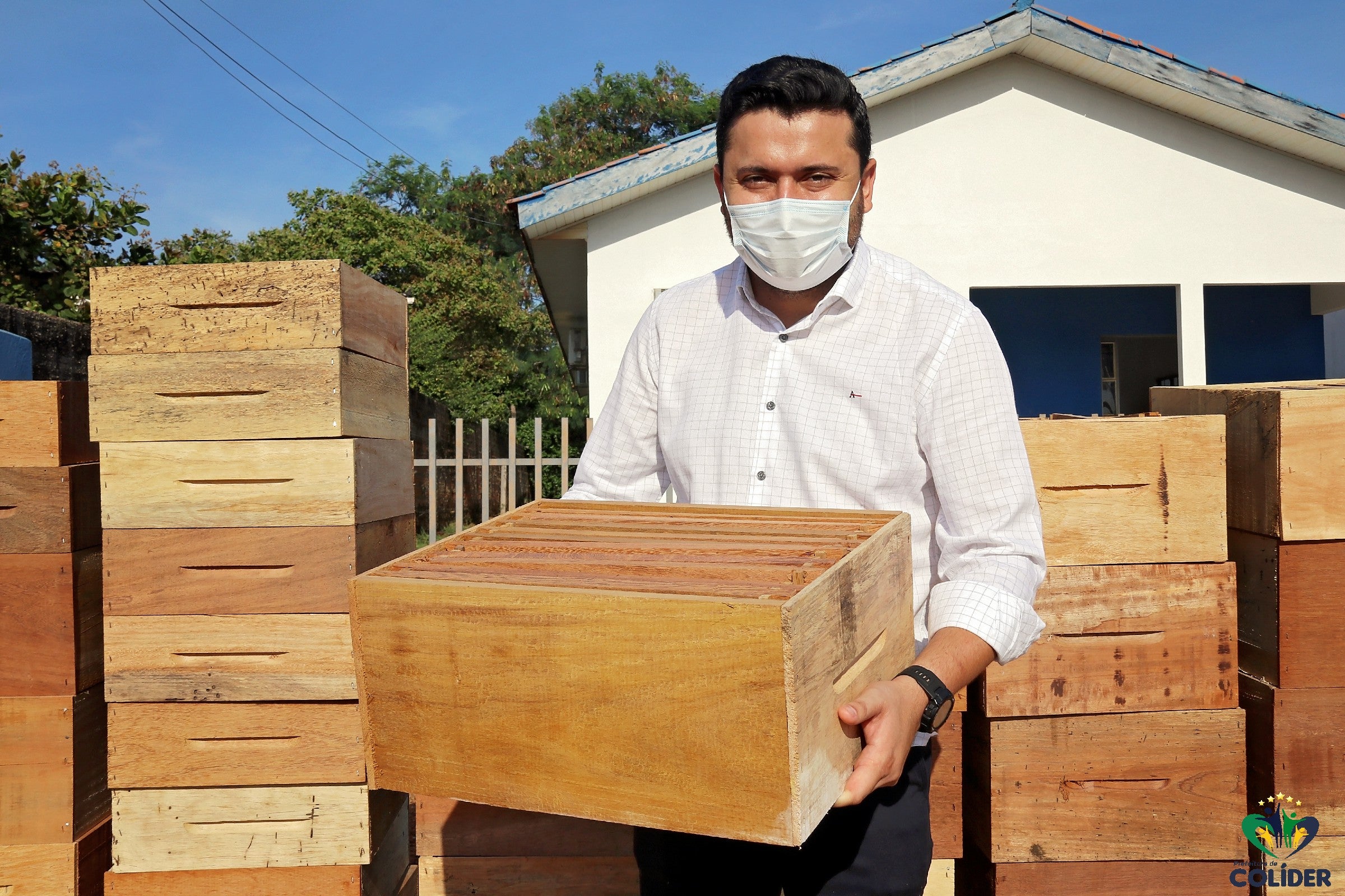 COLÍDER RECEBE 60 CAIXAS DE COLMEIAS PARA INCENTIVAR APICULTURA NAS PROPRIEDADES RURAIS