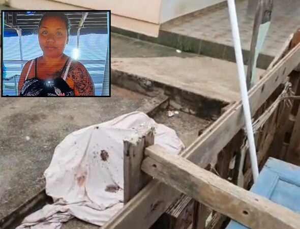 Mãe de bebê esquartejado é presa em barco tentando fugir para o Amazonas