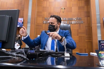 “Se não atender a convocação, vou processar Mauro Carvalho por crime de responsabilidade”, declara Delegado Claudinei