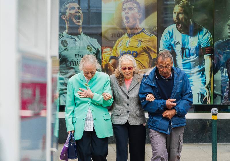 Seres humanos podem viver de 120 a 150 anos, diz nova pesquisa