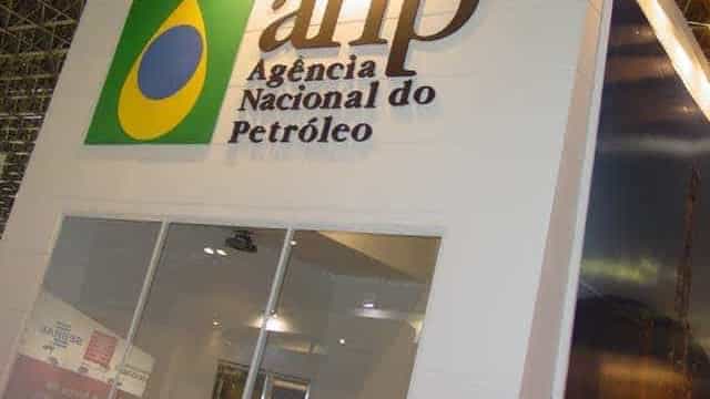 ANP quer liberar venda de gasolina de outras marcas e por serviço de delivery