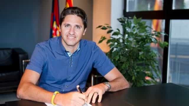 Edmilson, pentacampeão, assume o comando do futebol do São Caetano