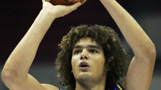 Varejão festeja retorno ao Claveland Cavaliers após cinco anos: ‘Volta para casa’