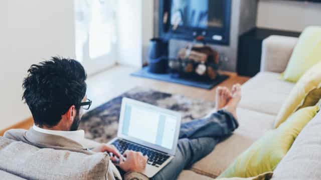 Pandemia de Covid-19 coloca filhos adultos e mães sob o mesmo teto