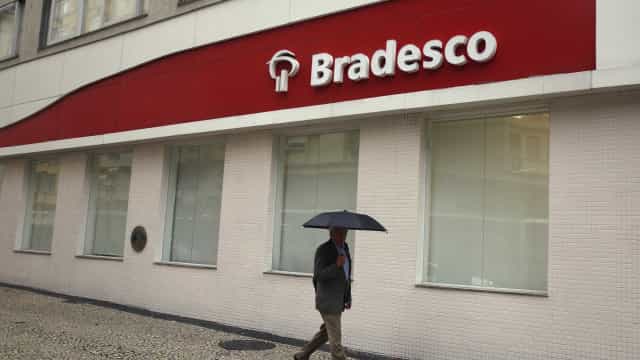 Bradesco projeta encerrar o ano com redução de até 400 agências