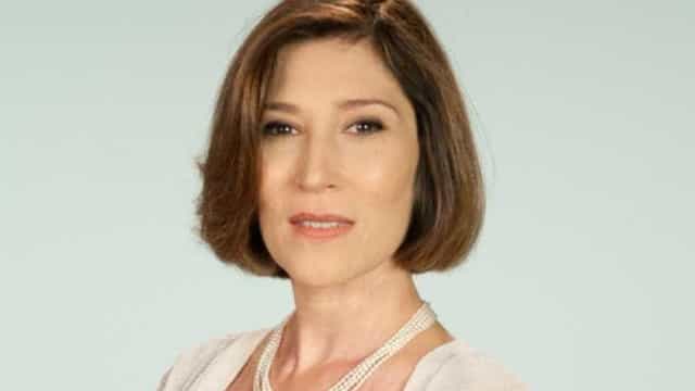 Beth Goulart diz que irmã segue intubada, mas apresenta melhora