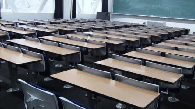 Escolas públicas continuam sem aula presencial em 14 estados e no DF