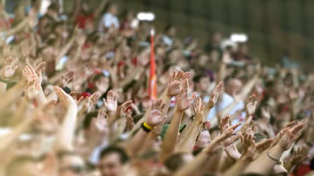 Campeonato Inglês vai ter dez mil torcedores por jogo nas duas últimas rodadas