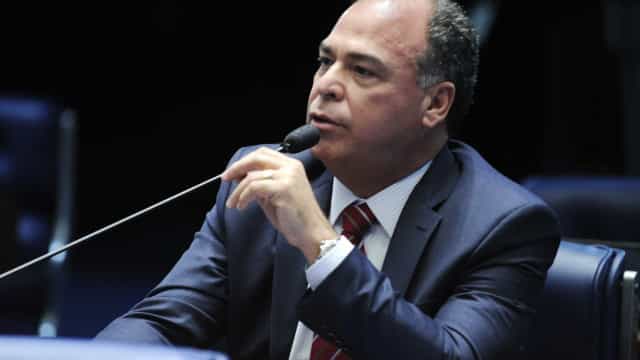 Senadores alegaram risco à segurança do Estado para manter orçamento secreto