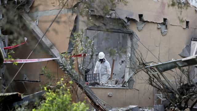 Jogador brasileiro tem apartamento destruído por míssil após ataque em Israel