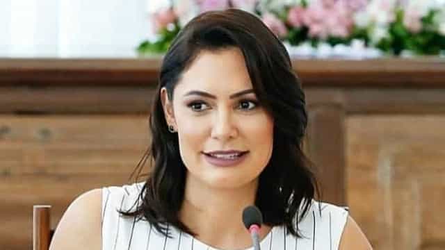Michelle Bolsonaro perde processo para IstoÉ e terá de pagar R$ 15 mil