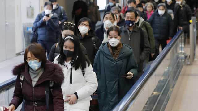 China anuncia que irá autorizar que cada casal tenha até três filhos