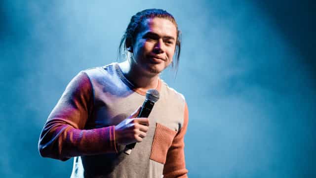 Whindersson Nunes faz música ao filho: ‘Te amamos eternamente’