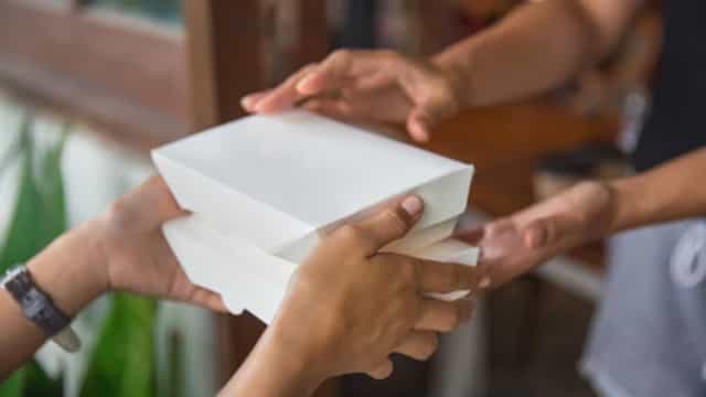 Blocos de Carnaval se reúnem para botar comida na mesa de paulistanos