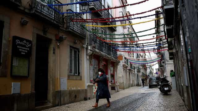 Governo põe Lisboa em alerta devido a aumento de casos de Covid-19