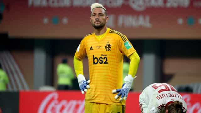 Diego Alves não se recupera a tempo e desfalca o Flamengo na final do Carioca