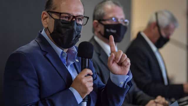 Dimas Covas: Com redução de insumos, produção da Coronavac vai atrasar