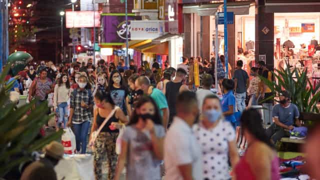 Força-tarefa recebeu uma denúncia de aglomeração por minuto no estado de SP