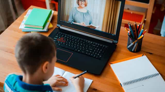 Professores de redes municipais se adaptaram às teconologias de ensino
