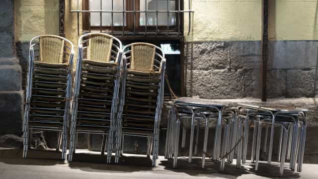 Após um ano de pandemia, 71% dos restaurantes estão endividados, mostra pesquisa