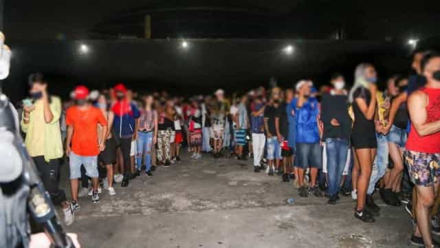 Blitze interrompe festa com 117 pessoas na Zona Norte de SP