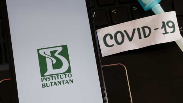 Butantan recebe insumos para retomar produção da vacina Coronavac nesta terça (25)