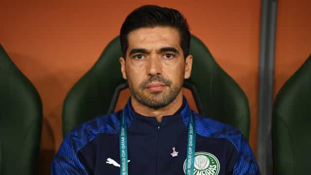 Abel Ferreira enaltece elenco ‘com ideias’ e vê espaço para evolução do Palmeiras