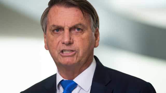 Bolsonaro ignorou quatro notas da Saúde ao defender vitamina D contra Covid