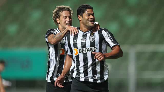 Com boa atuação de Hulk, Atlético-MG vence Tombense no jogo de ida da semifinal