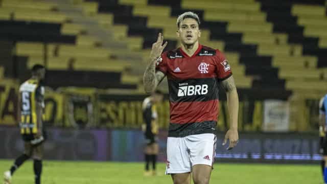 Pedro faz três gols no Volta Redonda e deixa Flamengo perto da final do Carioca