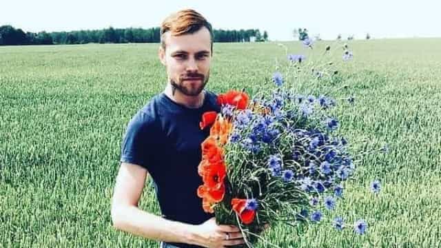 Paramédico é queimado vivo em ataque homofóbico na Letônia