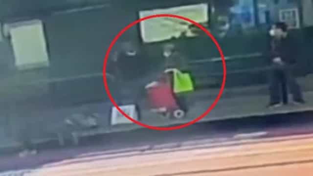 Vídeo mostra ataque com a duas mulheres asiáticas nos EUA