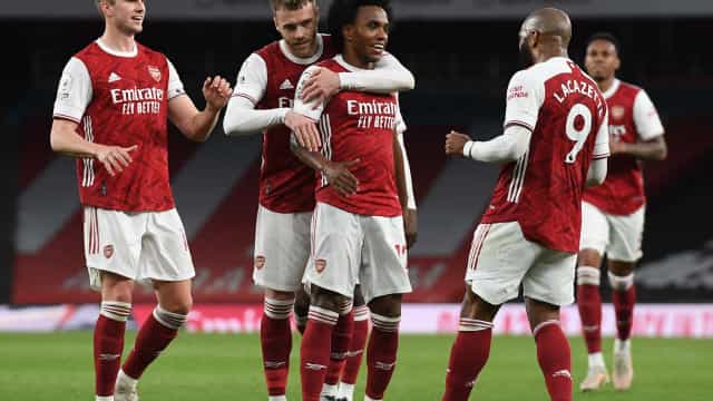 Willian marca, Arsenal vence e rebaixa West Bromwich no Inglês