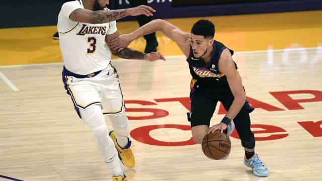Com atuação brilhante de Anthony Davis, Lakers batem Suns; Knicks vencem Clippers