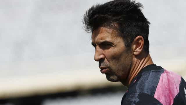 Buffon confirma saída da Juventus e diz que está ‘refletindo’ sobre aposentadoria