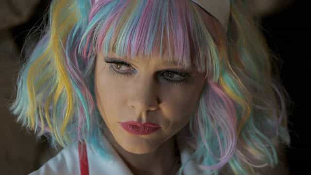 ‘Bela Vingança’ apresenta anti-heroína perfeita para tempos de MeToo