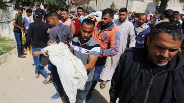 Em plena pandemia, hospitais de Gaza lidam agora com feridos em ataques