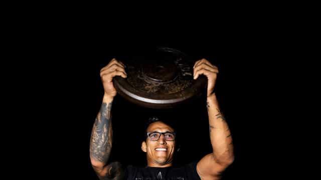 Após conquista do cinturão no UFC, Charles do Bronx ganhará prêmio de R$ 395 mil