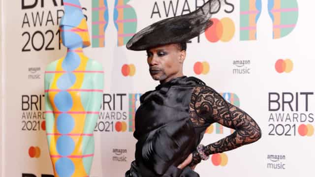 Astro de ‘Pose’ revela que convive com o HIV há 14 anos em segredo