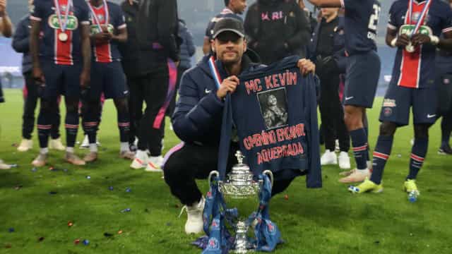 Neymar faz homenagem a MC Kevin após vitória do Paris Saint-Germain