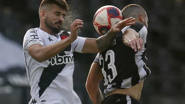 Vanderlei brilha e Vasco leva Taça Rio