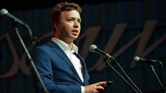 Ditadura divulga suposta confissão de blogueiro na Belarus; pai vê coação