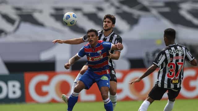 Com dois de Pikachu, Fortaleza vira e vence o Atlético-MG