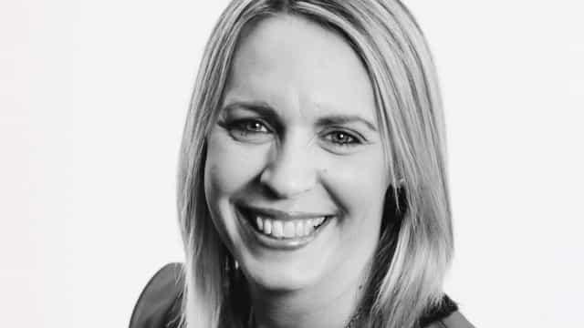 AstraZeneca investiga caso de jornalista da BBC que morreu após vacina