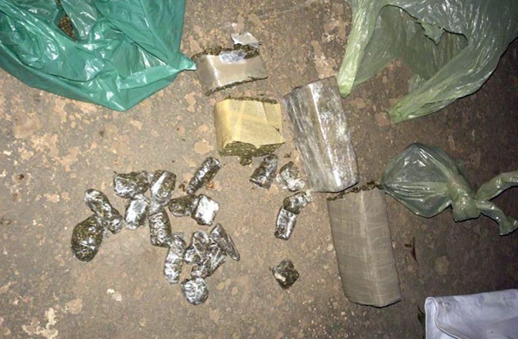 Três moradores de Sinop são presos transportando droga em carro de aplicativo