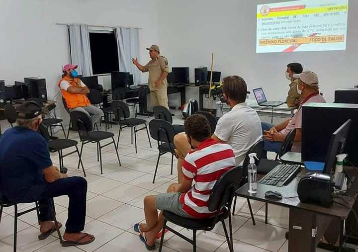 SEDEC e corpo de bombeiros de Guarantã do Norte realizaram palestras sobre queimadas na zona rural do município