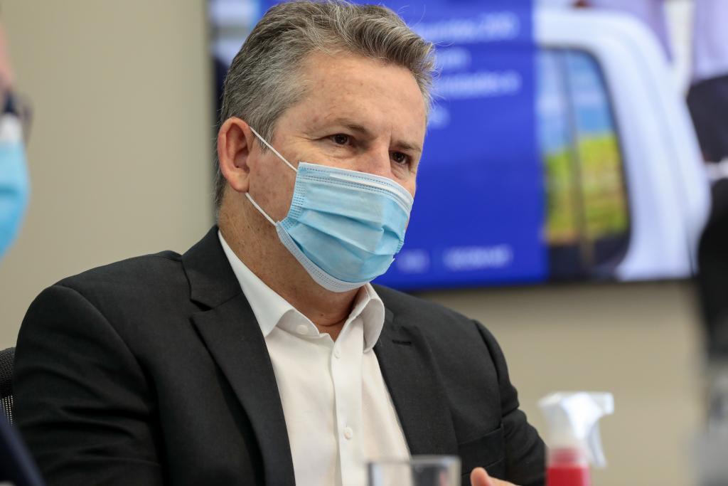 “Estamos com mais de 7 mil títulos de propriedade sendo entregues”, afirma governador