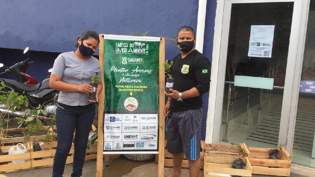 Unidade do Ganha Tempo distribui mudas de plantas à população cacerense